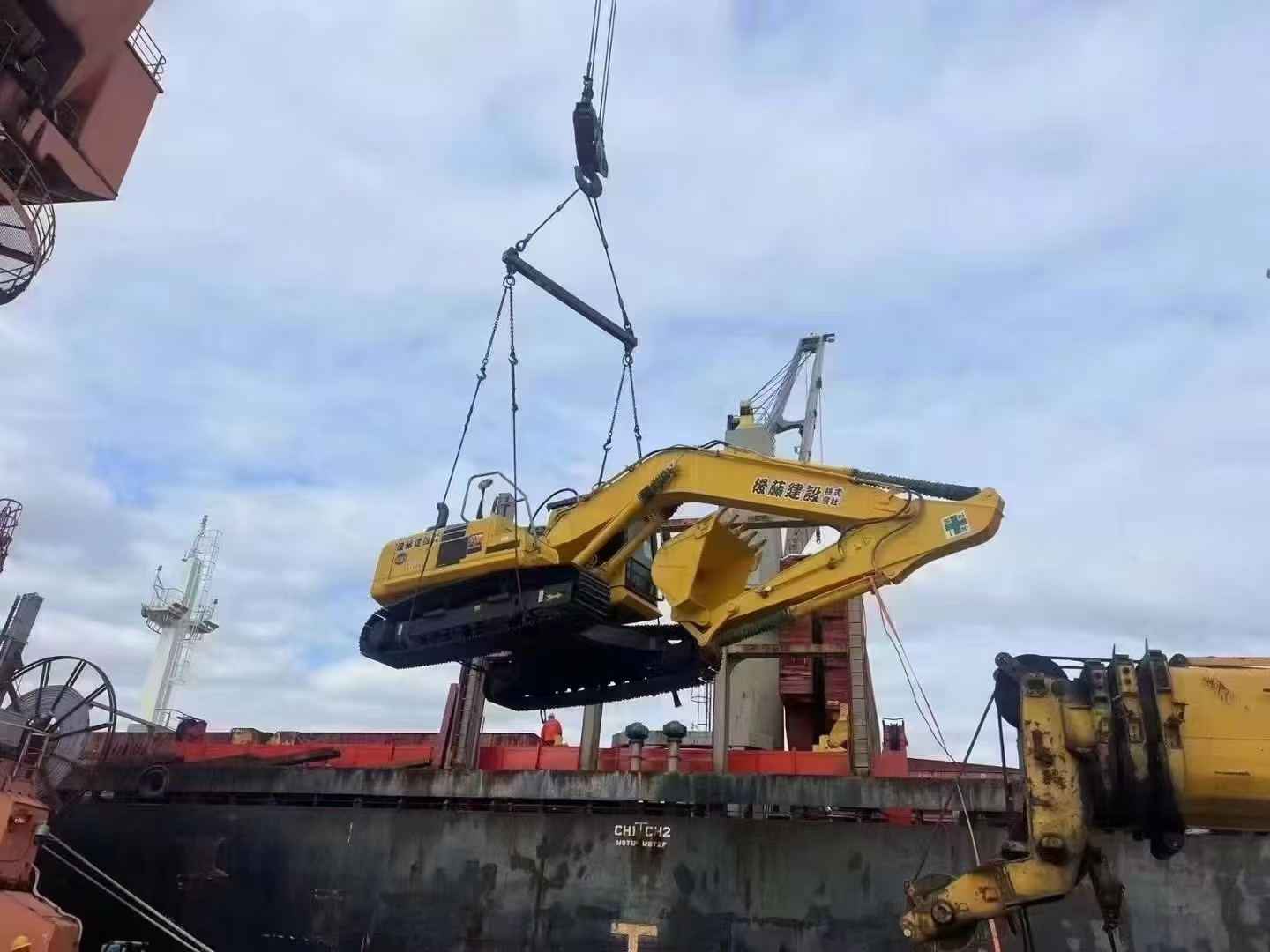 Flatbed Truck Loading